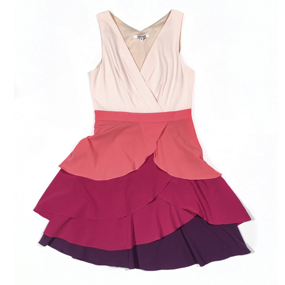 Minuet Teired Dress. Worn once! - Picture 1 of 4